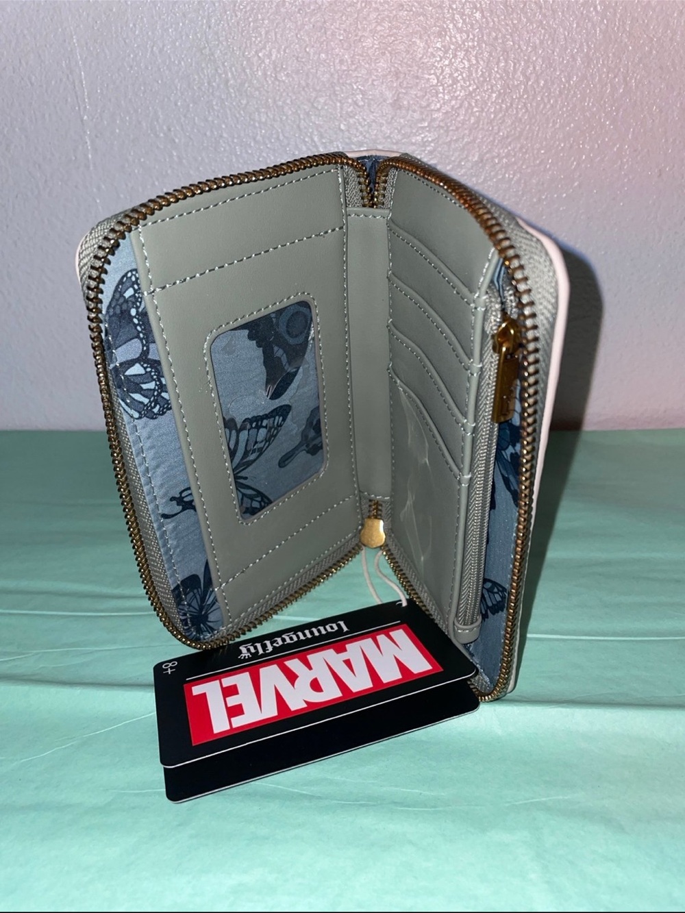 Loungefly Disney Marvel Guardians of the Galaxy Baby Groot Floral Cork Wallet - Picture 4 of 4
